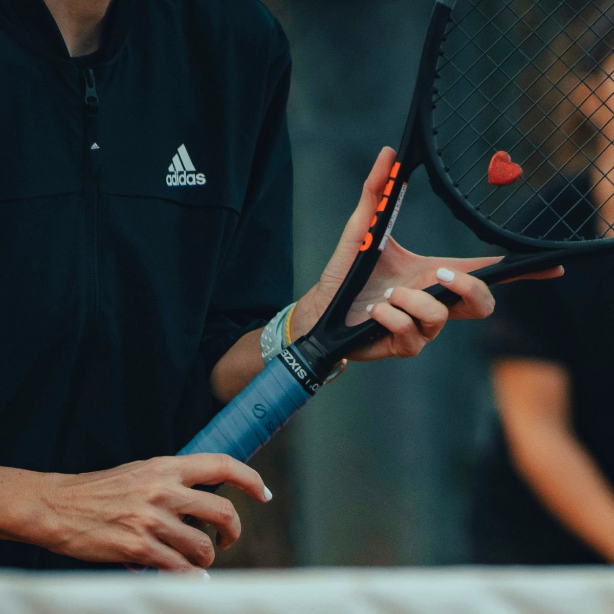 Guide to tennis racquet grips