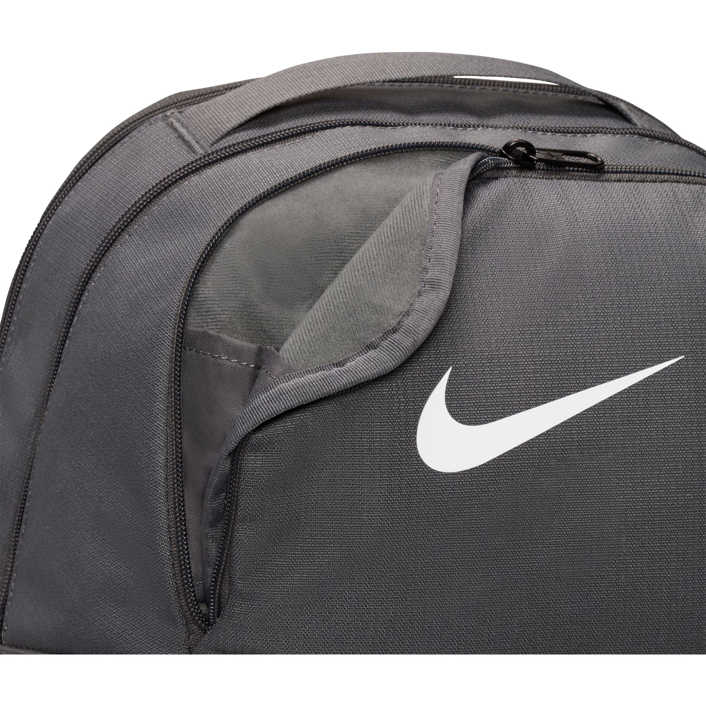 Nike Brasilia 9.5 (24L) Backpack