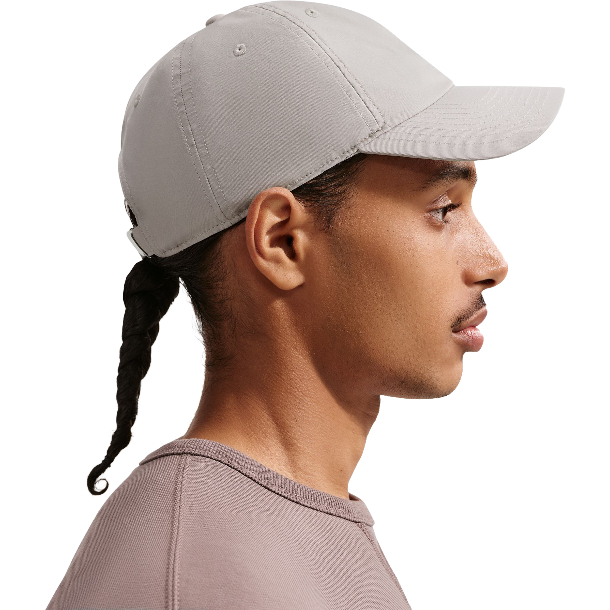 Nike Dri-FIT Club Unstructured Metal Swoosh Cap