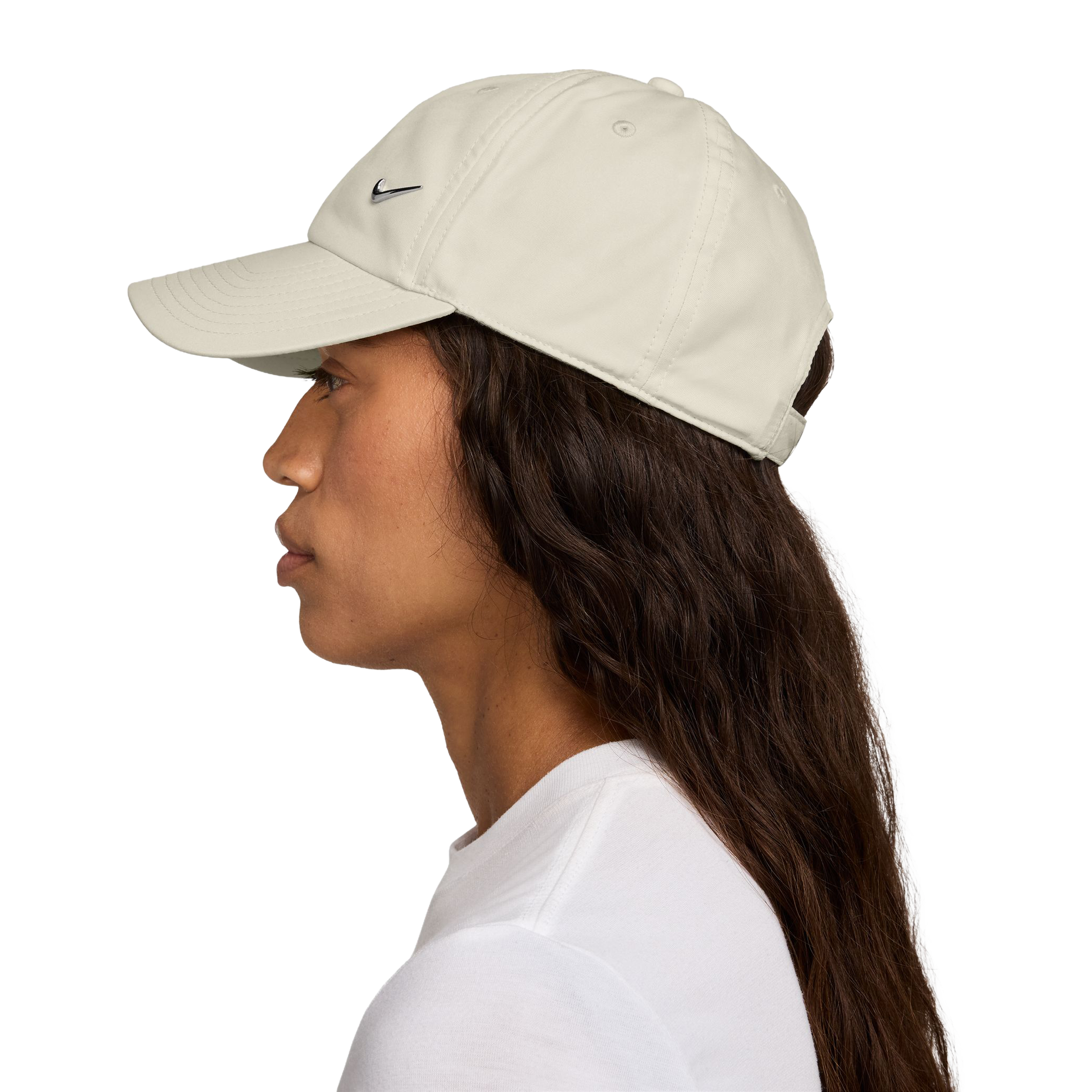 Nike Dri-FIT Club Unstructured Metal Swoosh Cap