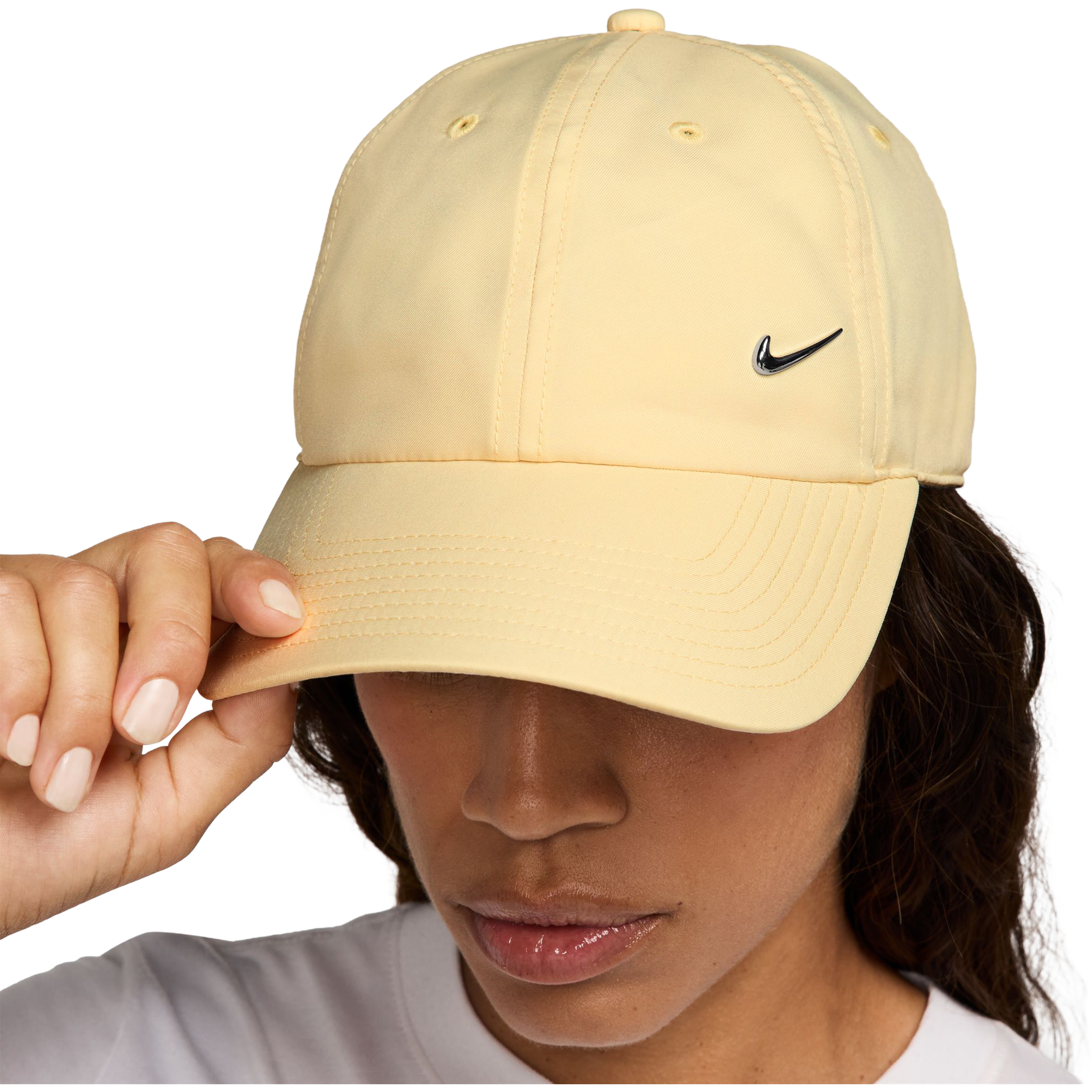 Nike Dri-FIT Club Unstructured Metal Swoosh Cap