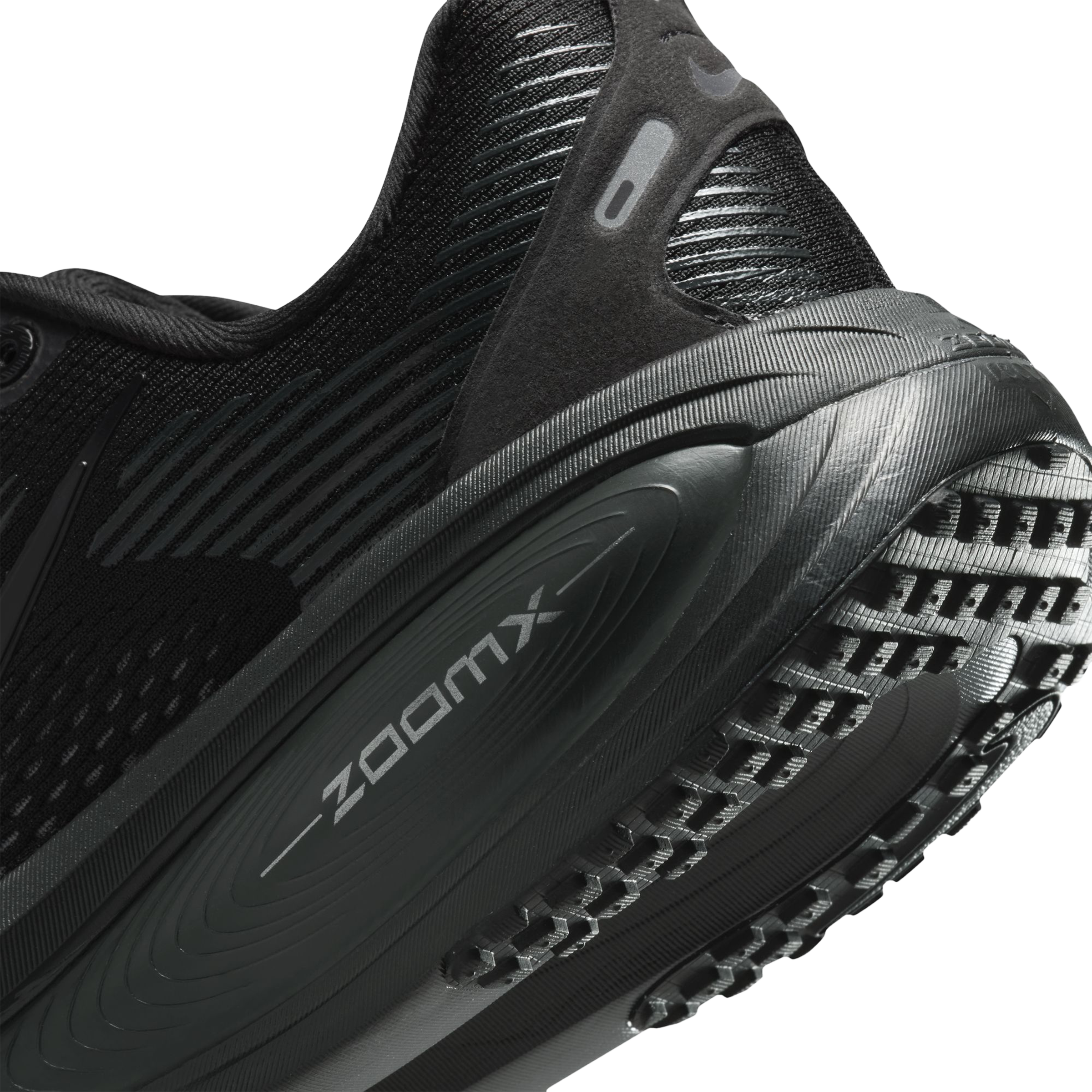 Nike Vomero 18 Running Shoes