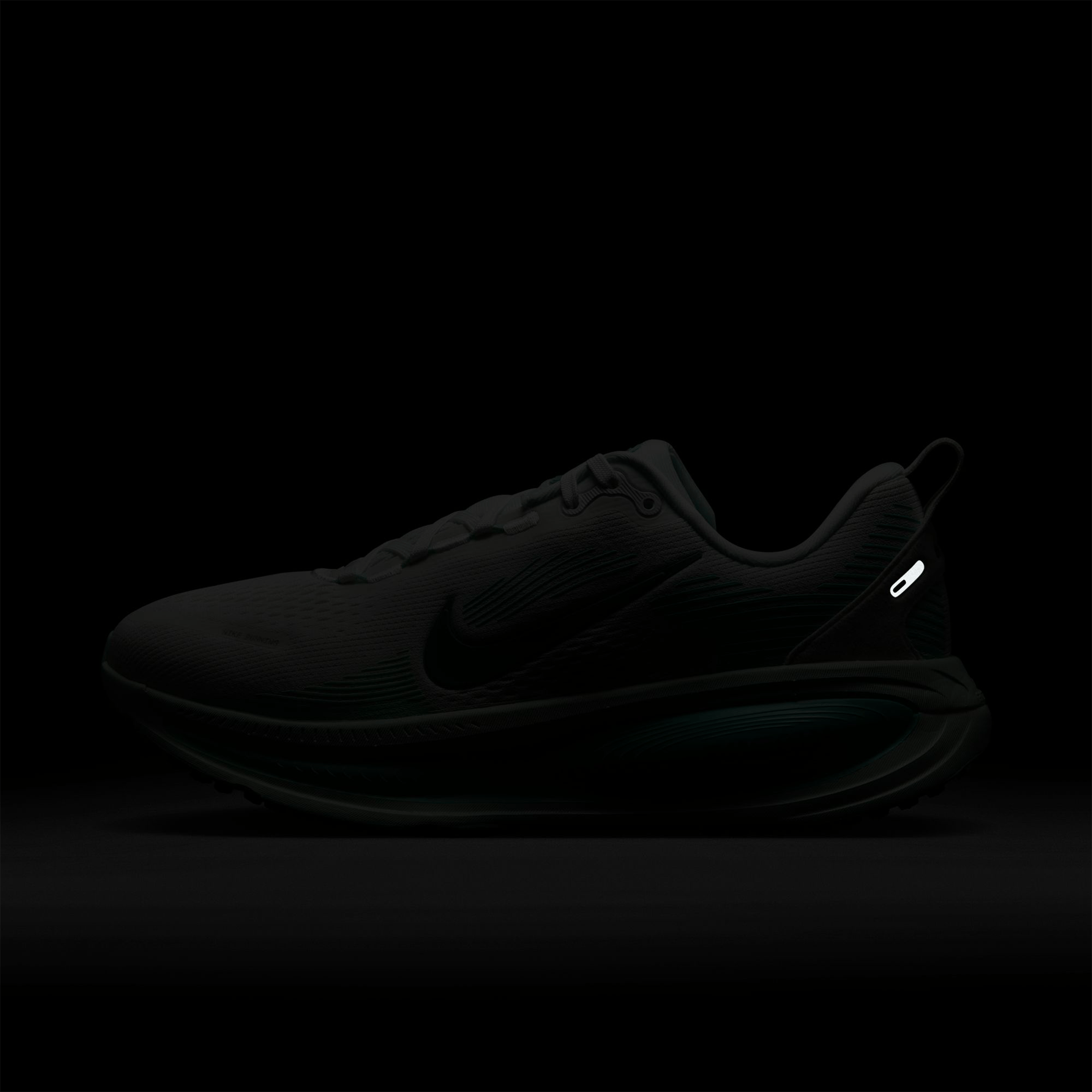 Womens Nike Vomero 18 Road Running Shoes