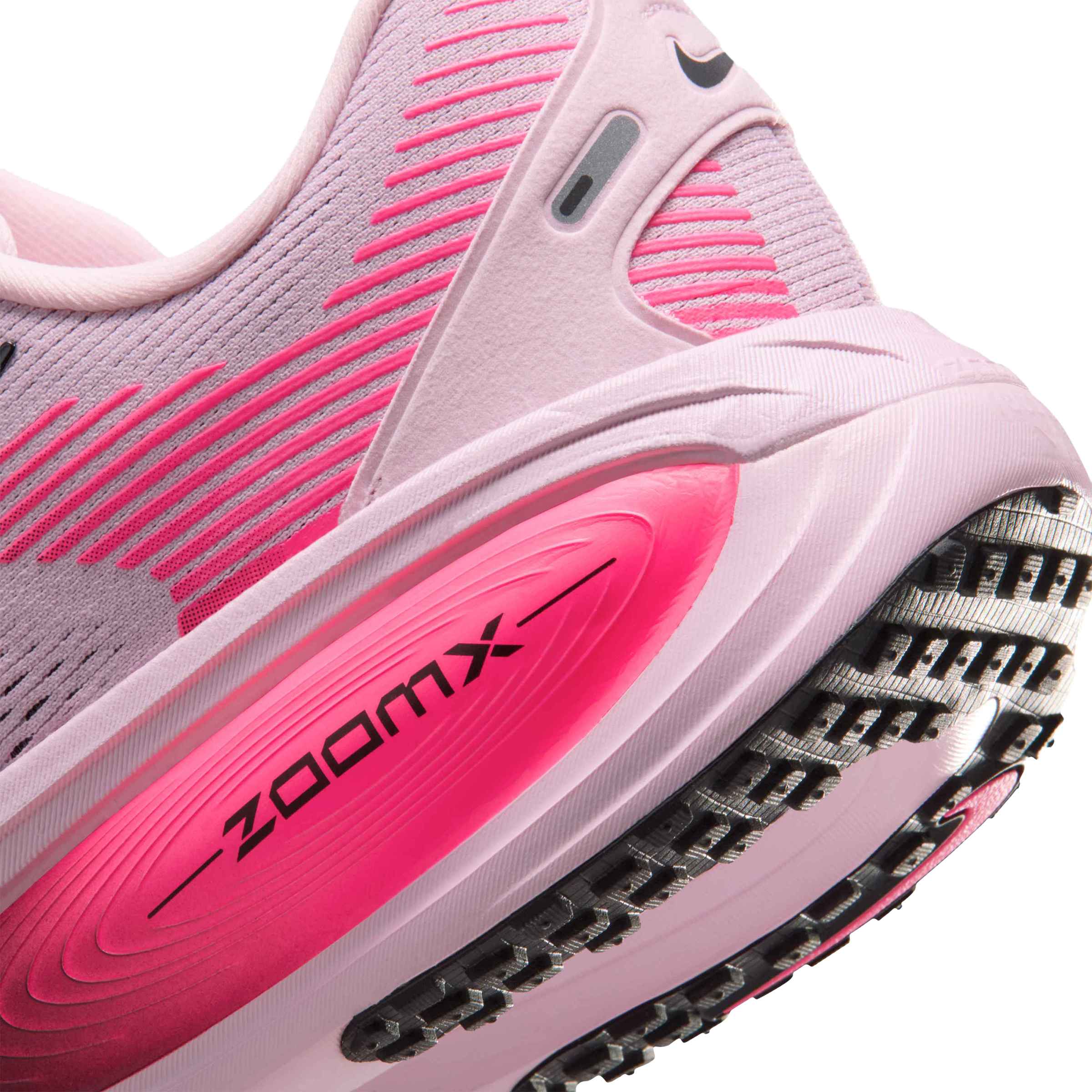 Nike Vomero 18 Running Shoes