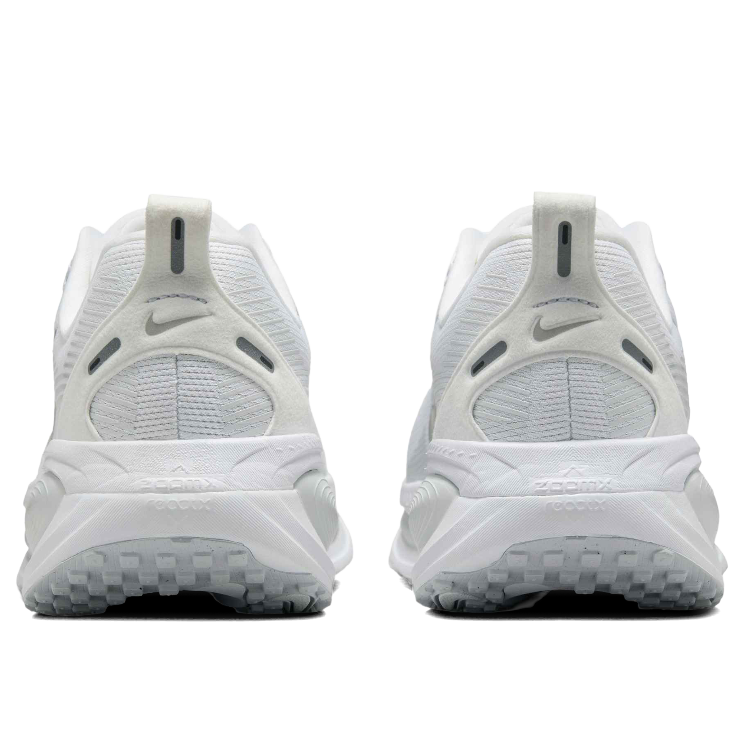 Nike Vomero 18 Running Shoes