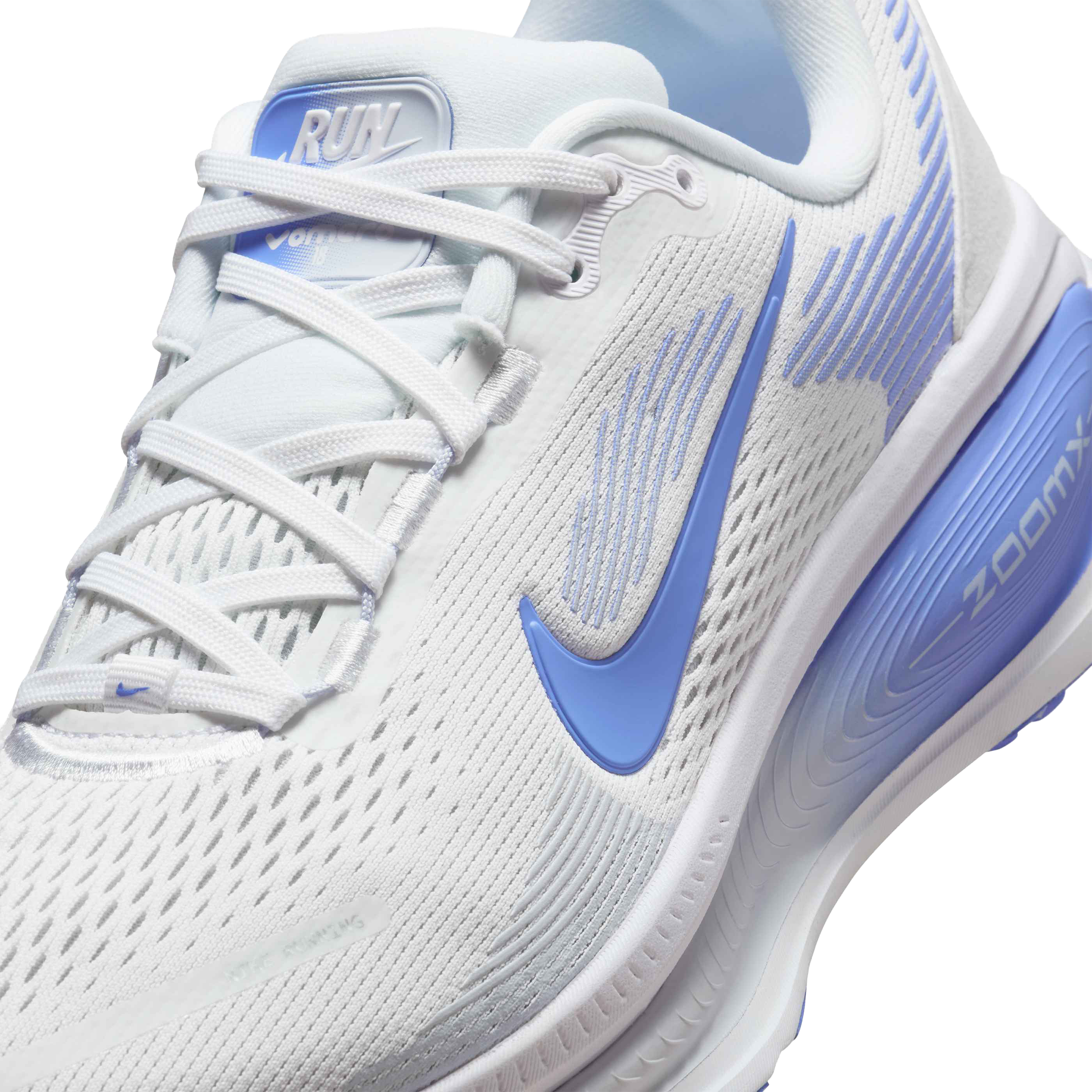 Nike Vomero 18 Running Shoes