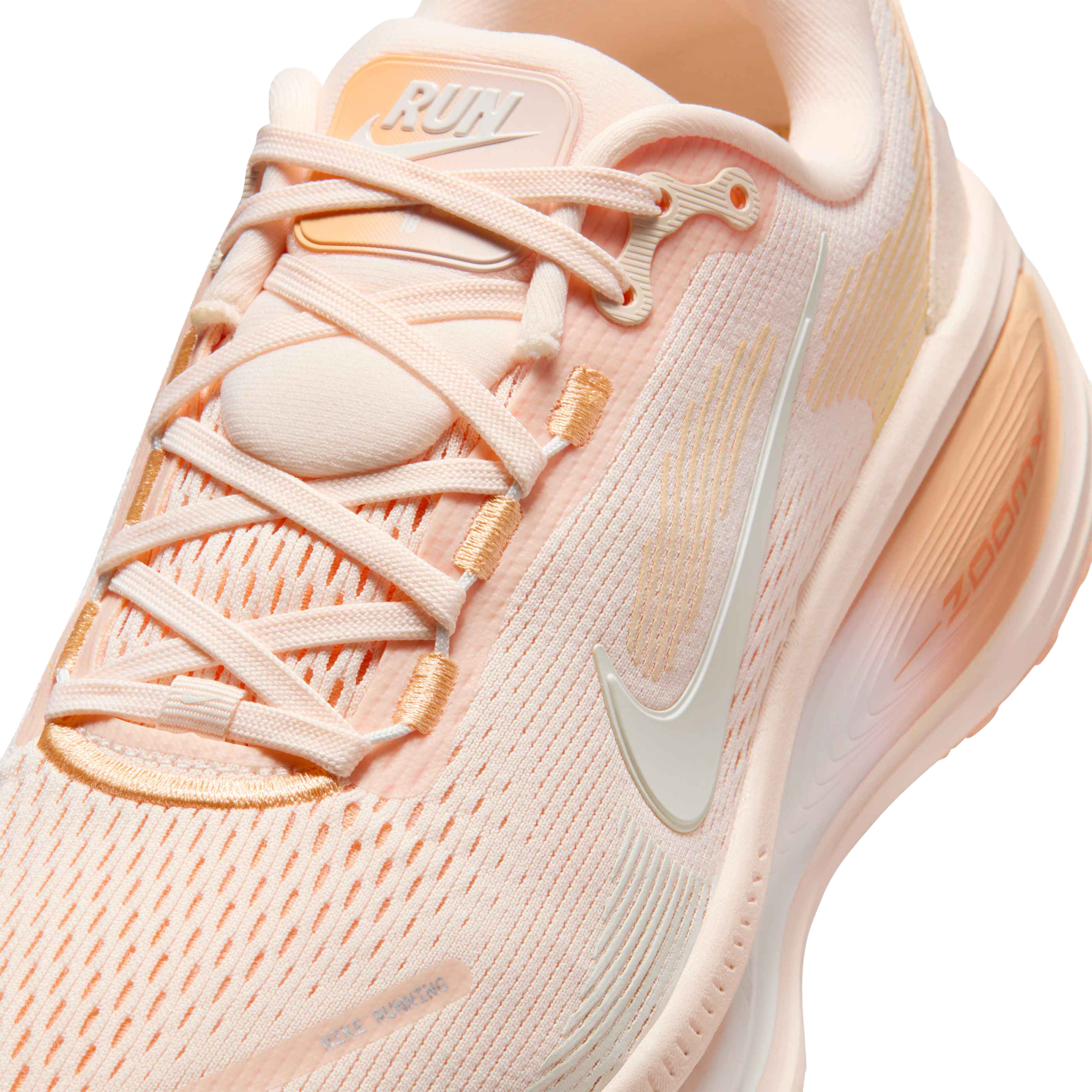 Nike Vomero 18 Running Shoes