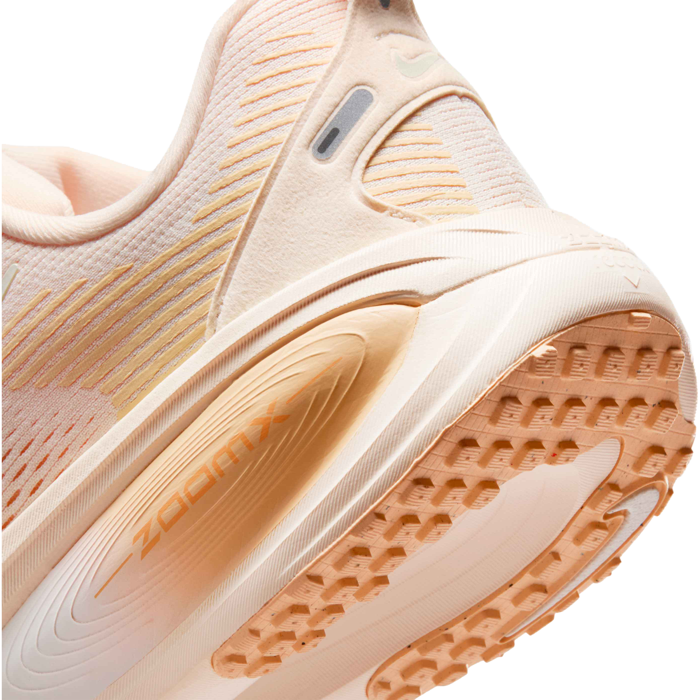 Nike Vomero 18 Running Shoes