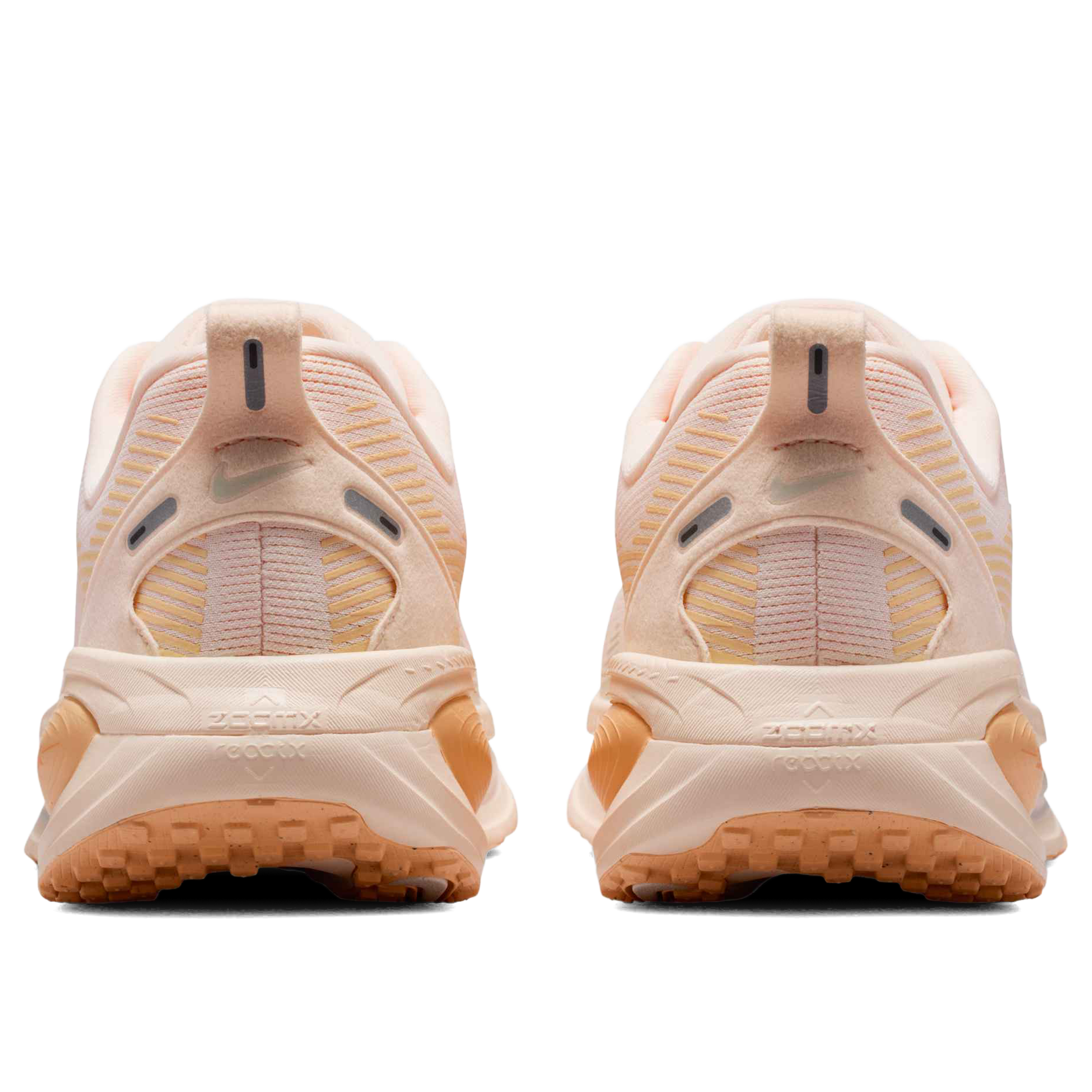 Nike Vomero 18 Running Shoes