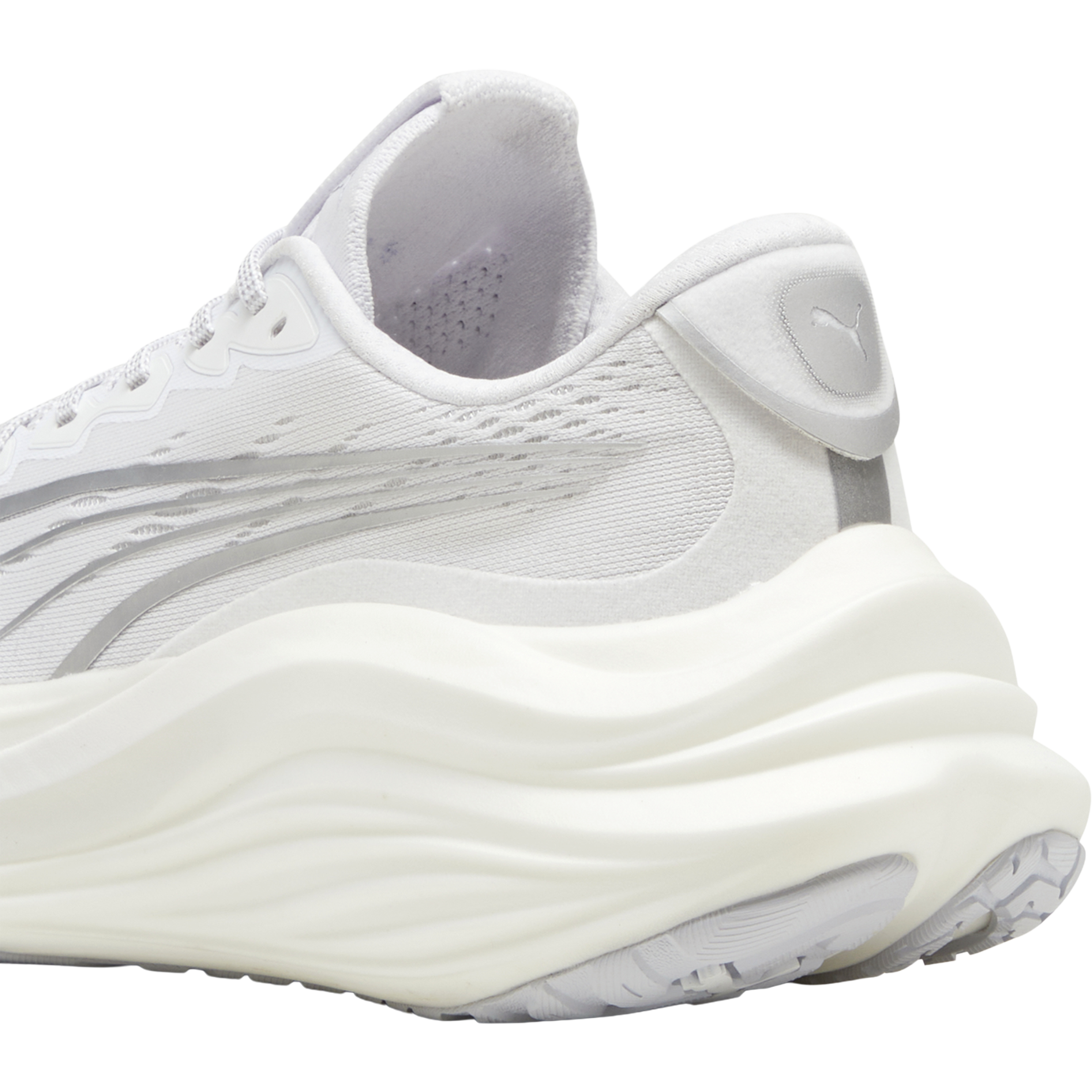 Puma MagMax NITRO Running Shoes