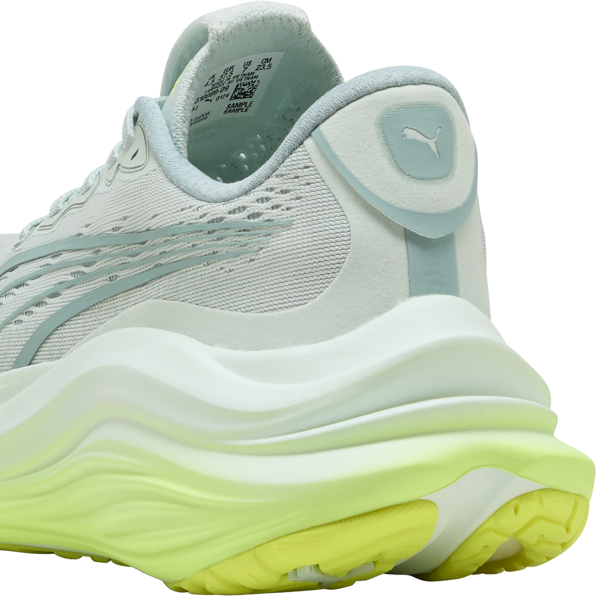 Puma MagMax NITRO Running Shoes