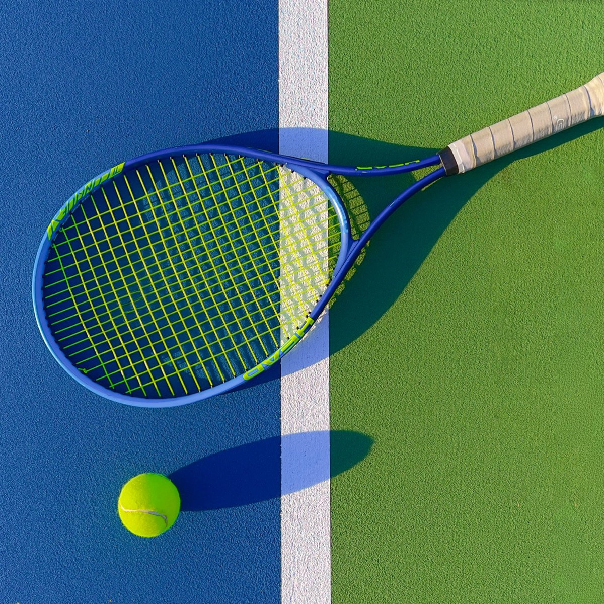 Find your Tennis Racquet - A Racquet Size Guide