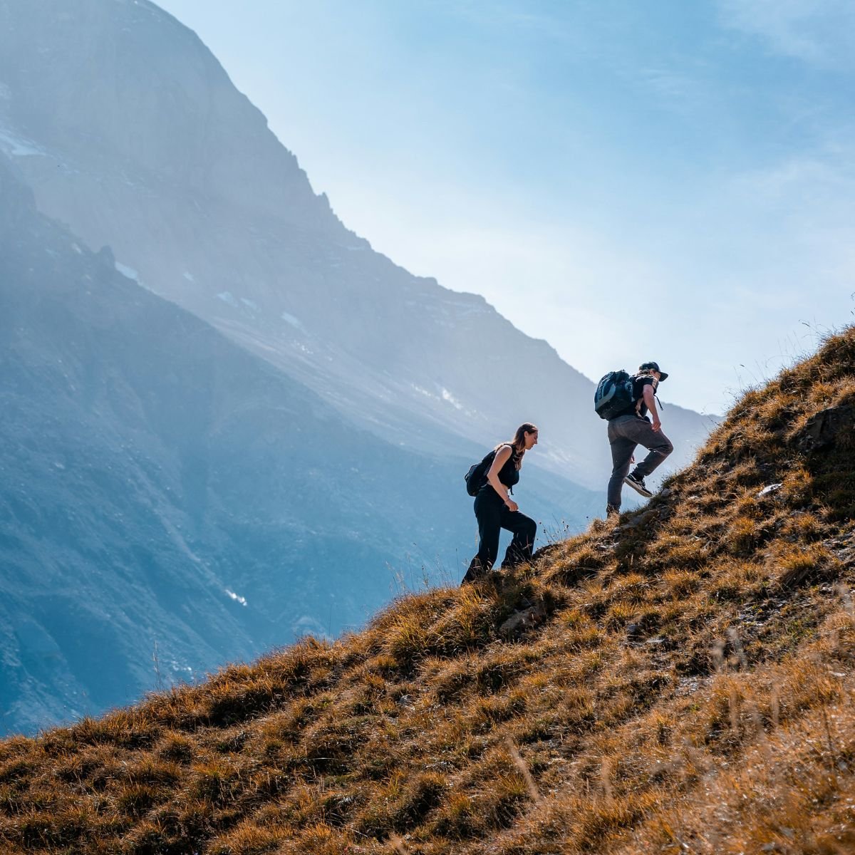The Difference Between Hiking Boots v Hiking Shoes