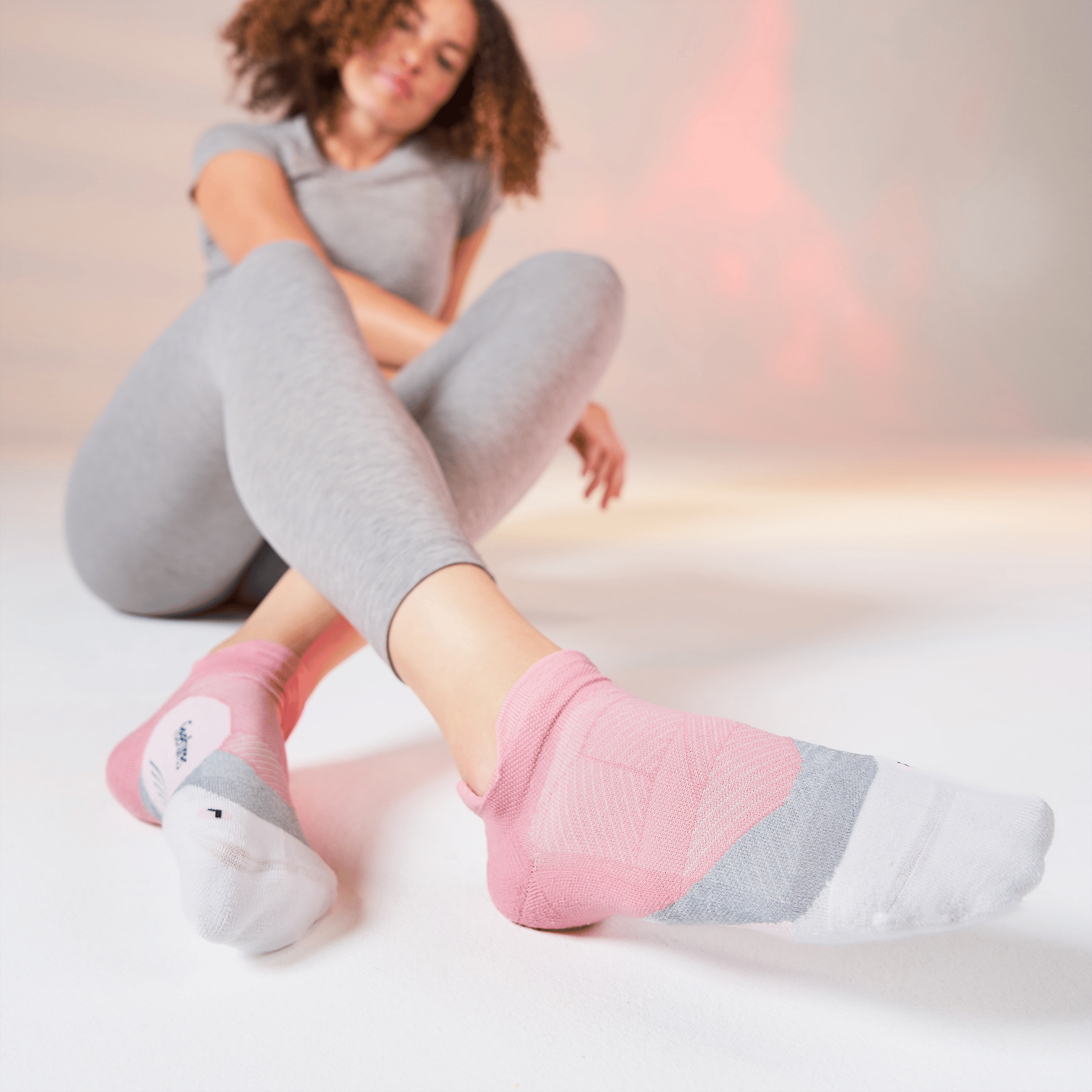 Unisex Feetures Elite Light Cushion No Show Sock