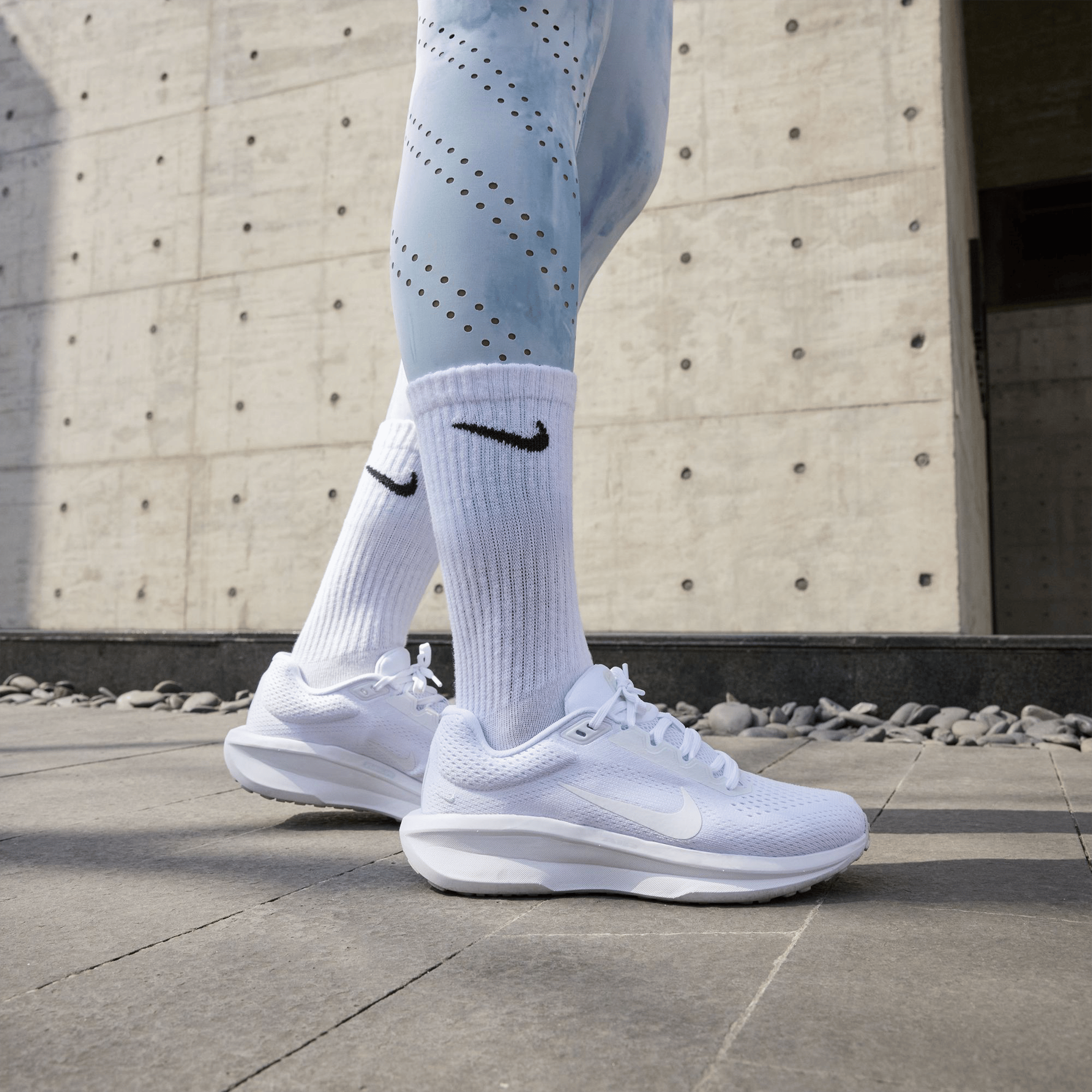 Womens Nike Winflo 11 Running Shoes