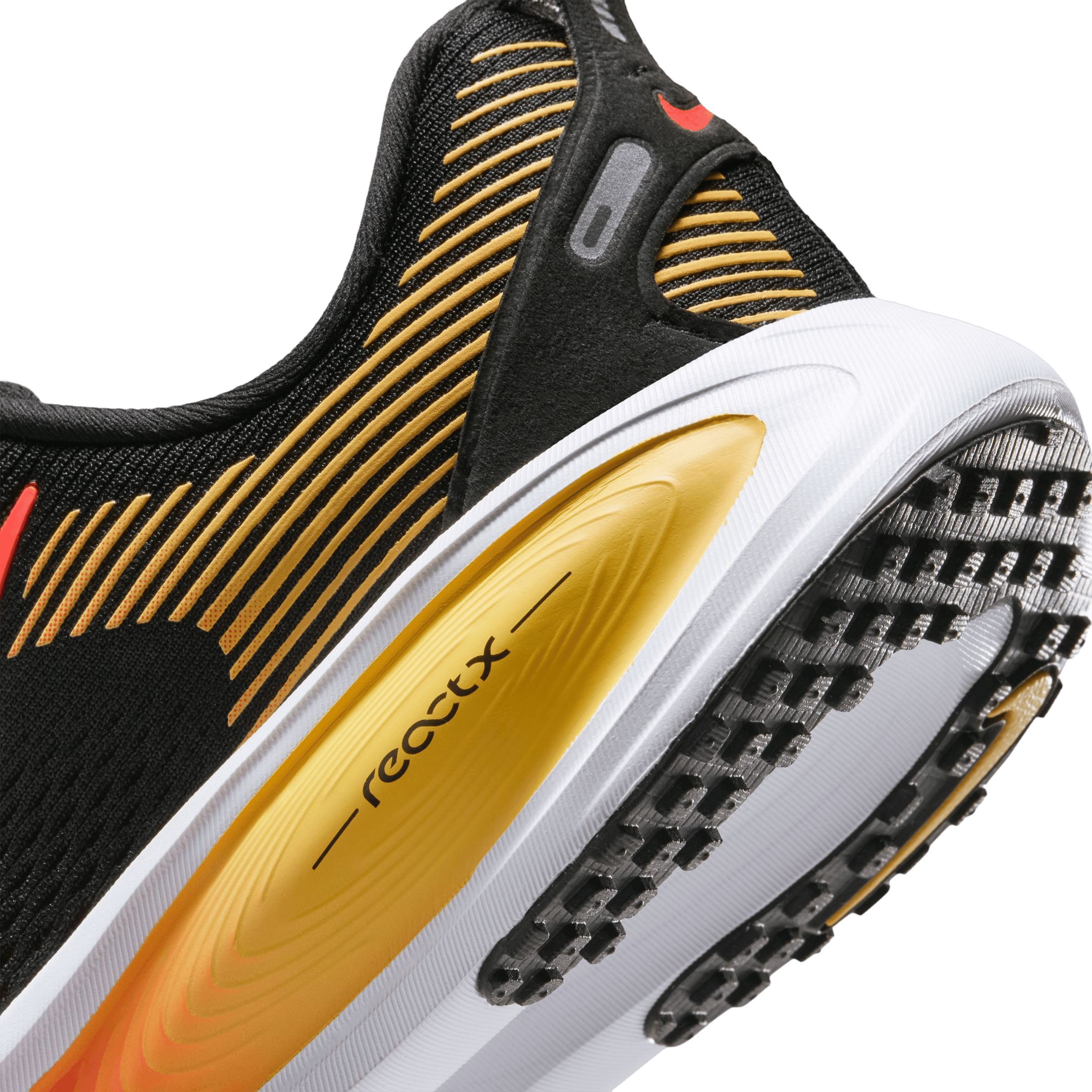 Kids Nike Vomero 18 (Bigger Kids) Running Shoes