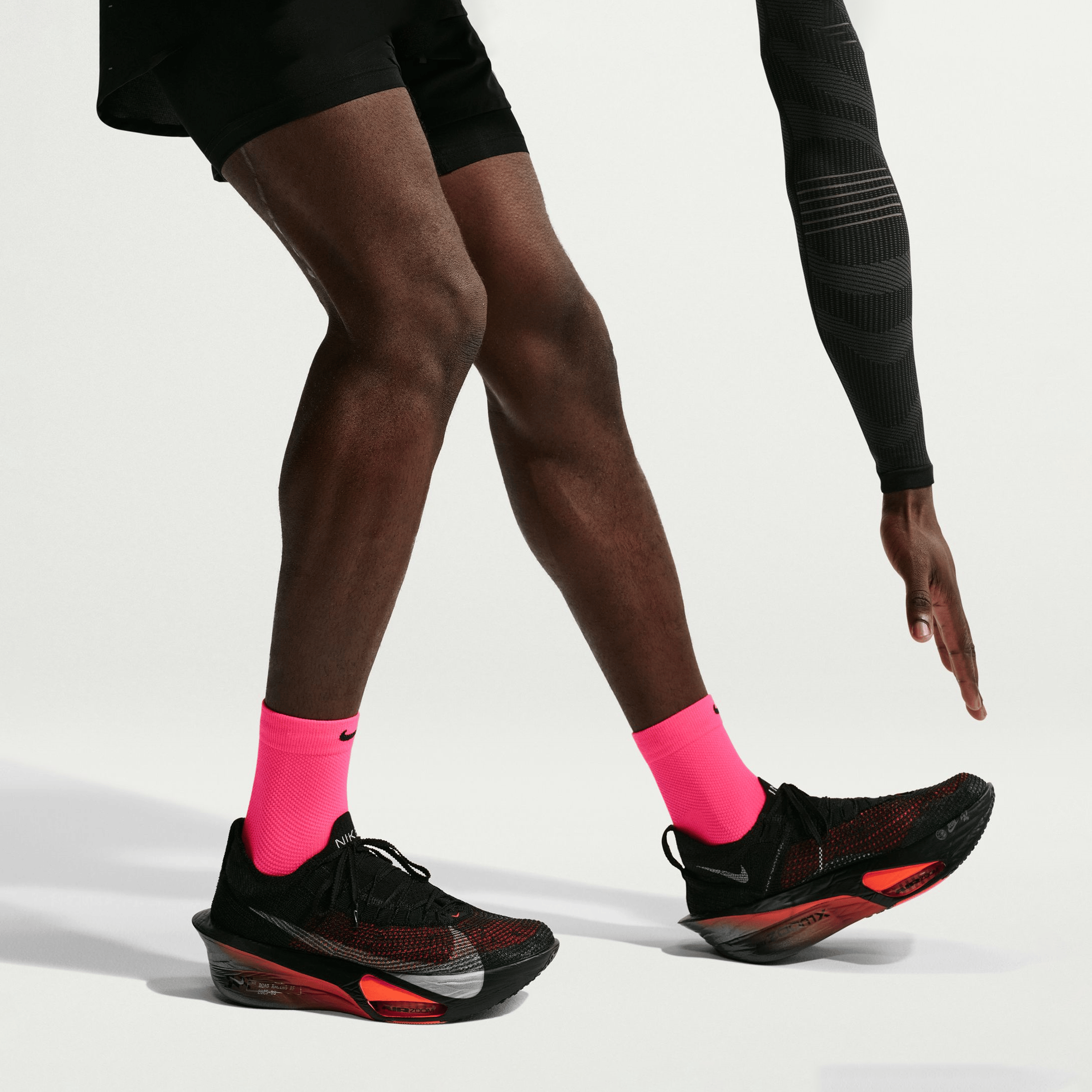 Unisex Nike Running Lightweight Micro Crew Socks