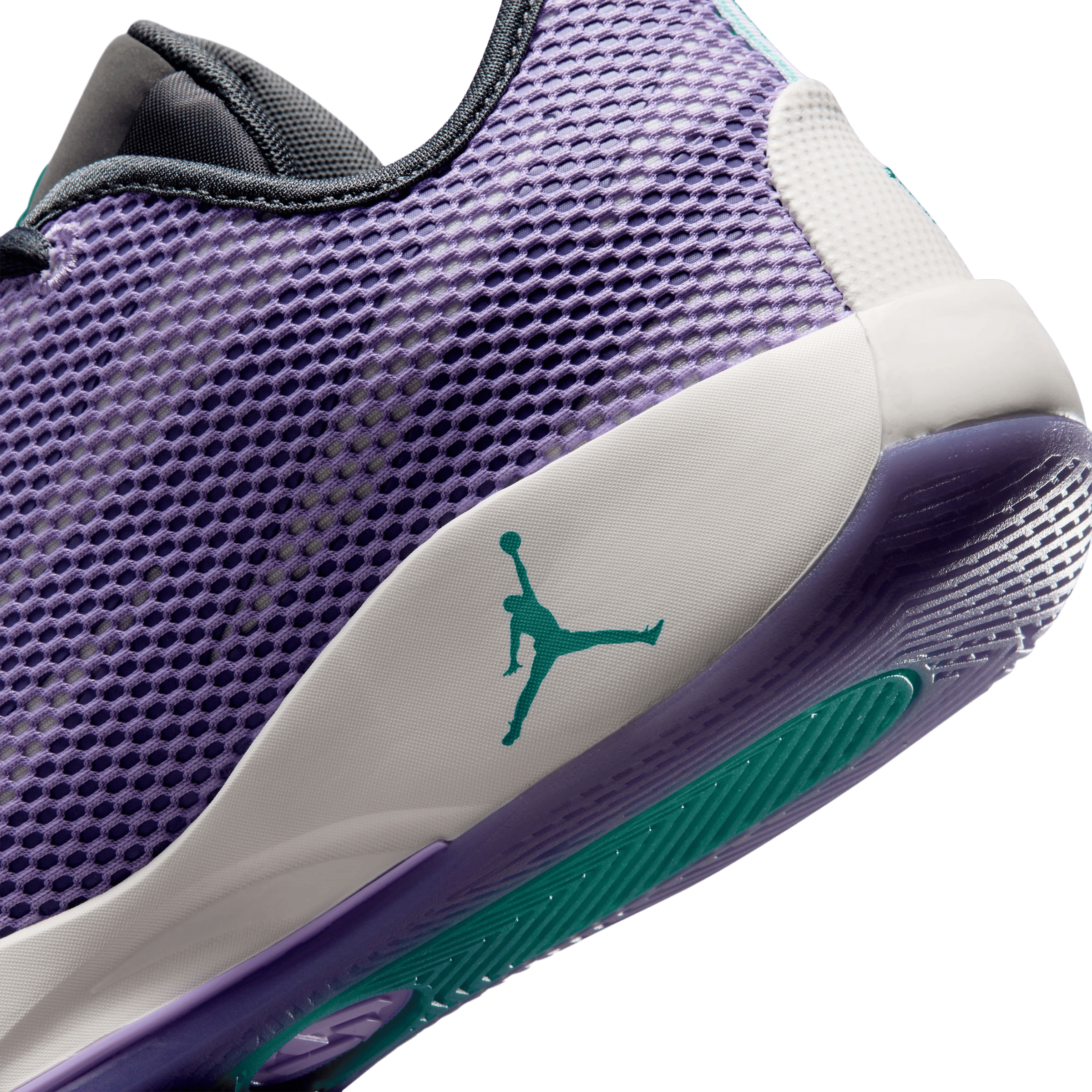 Mens Nike Jordan Luka 77 Basketball Shoes