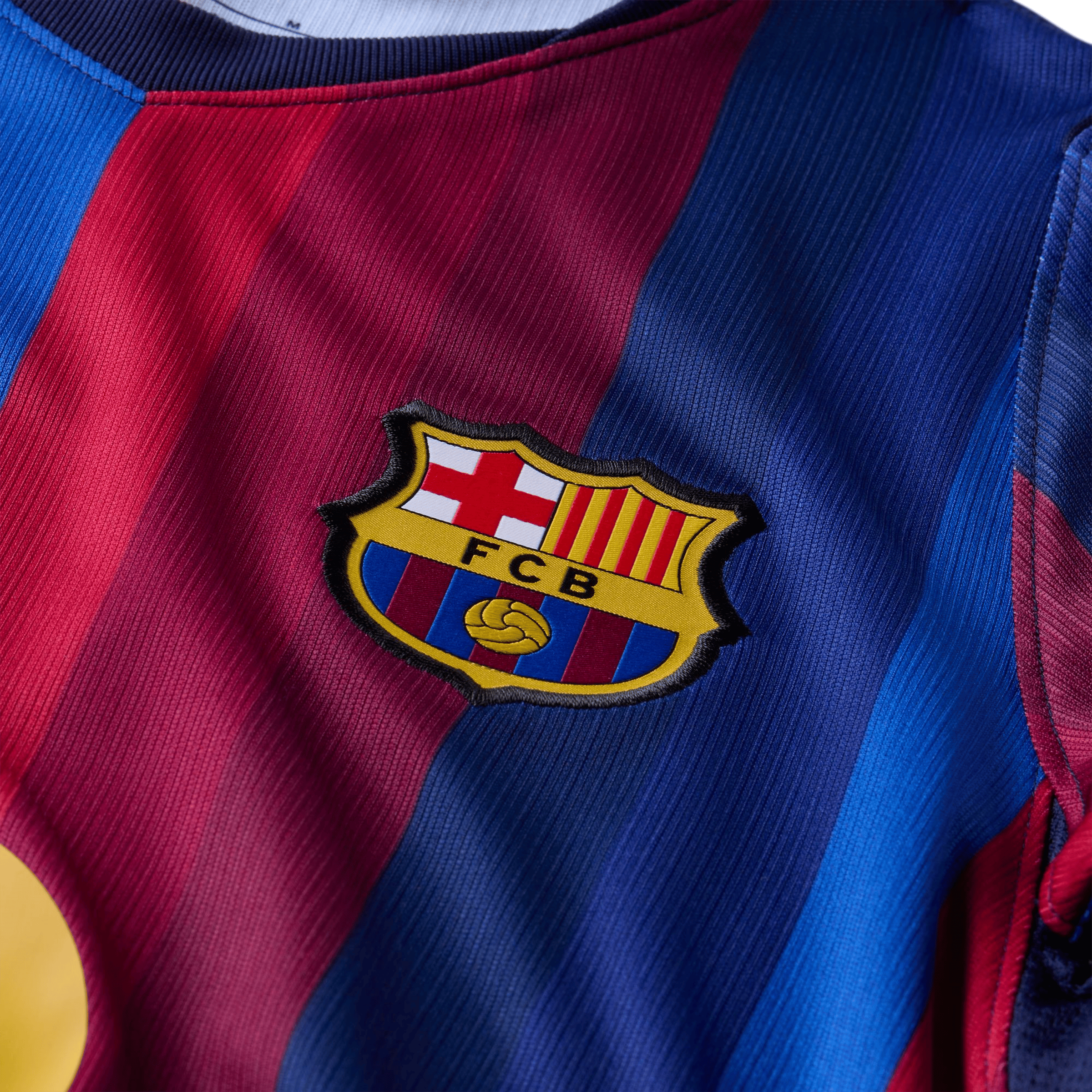 Kids Nike FC Barcelona 2026/27 (Older Kids) Stadium Home Replica Football Jersey