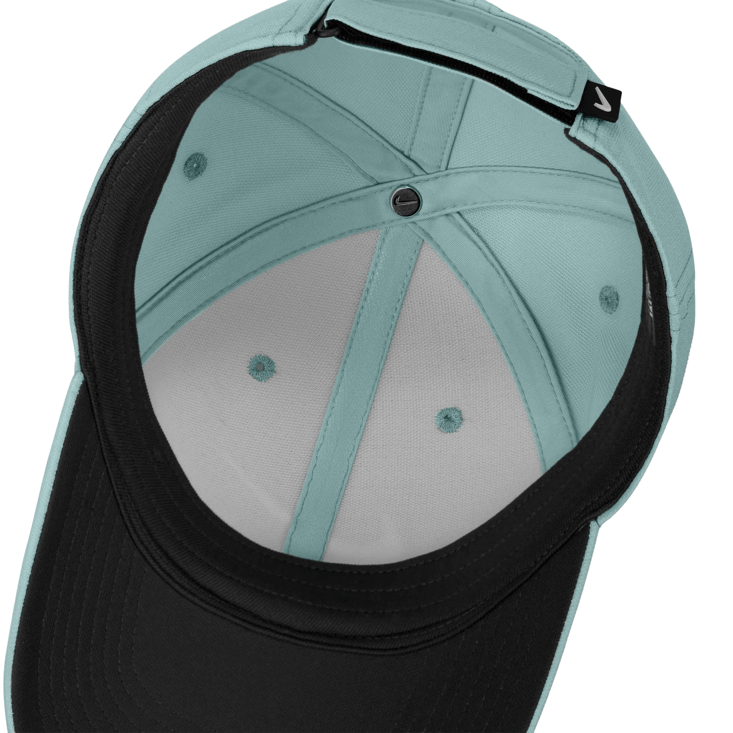 Nike Dri-FIT Club Structured Swoosh Strapback Cap