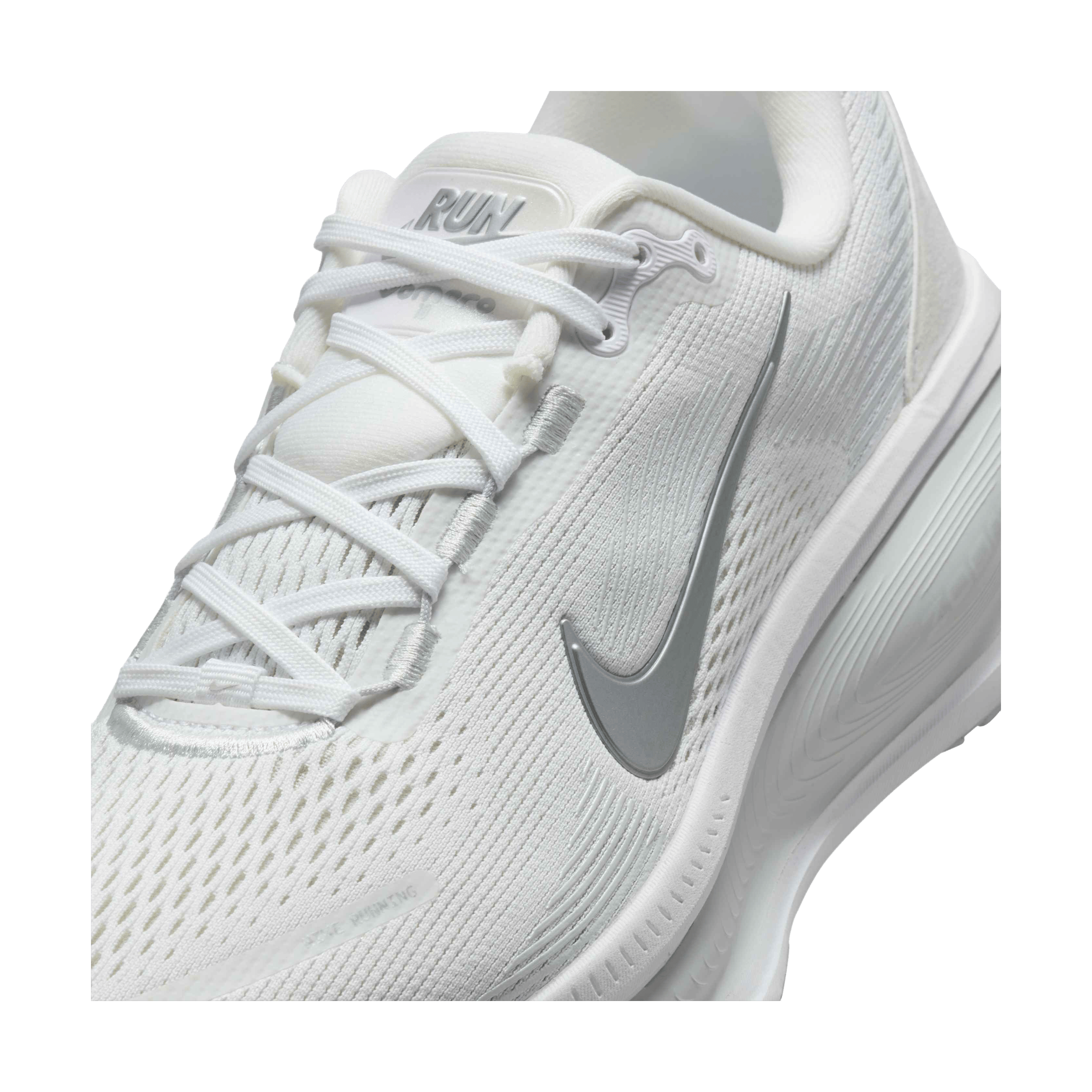 Womens Nike Vomero 18 Running Shoes