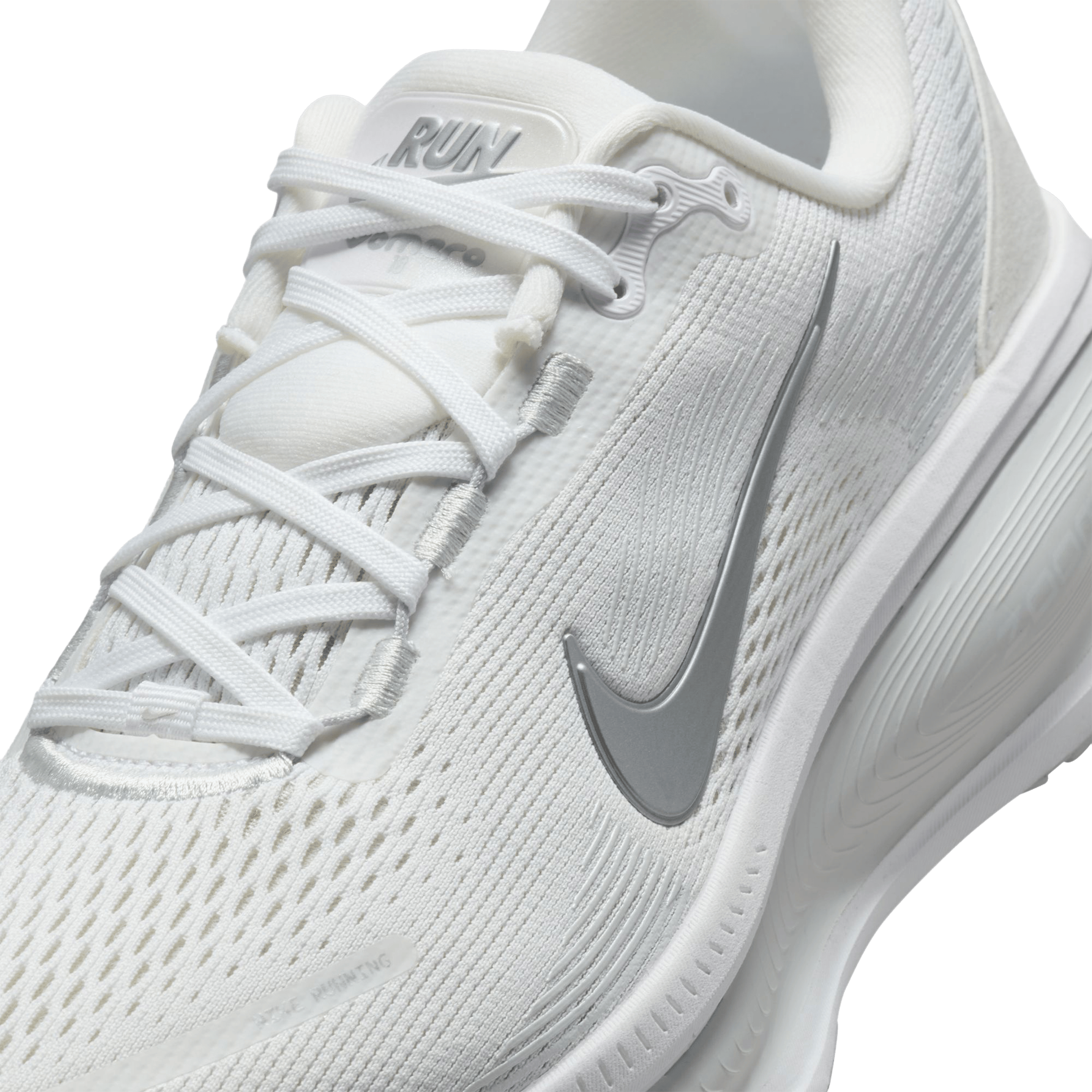 Womens Nike Vomero 18 Running Shoes