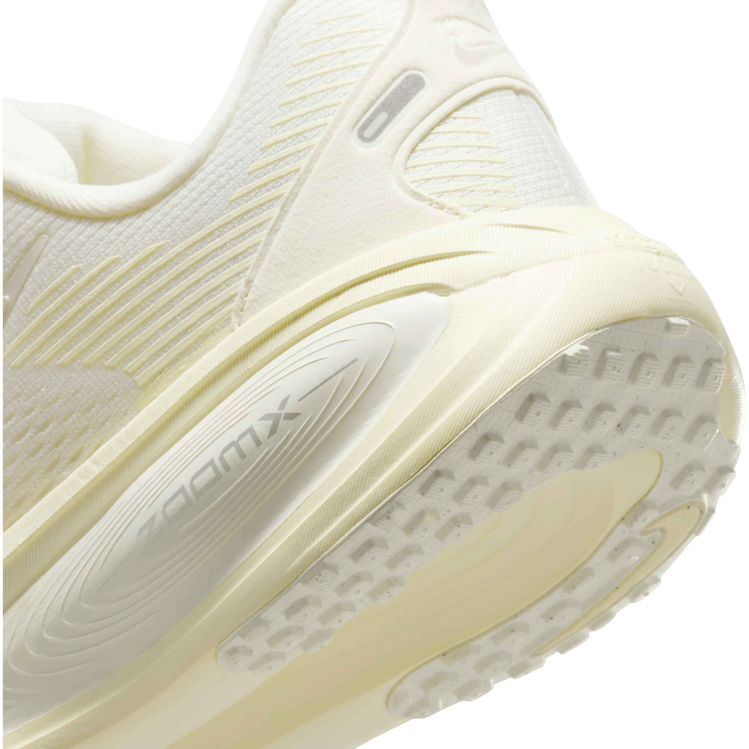 Womens Nike Vomero 18 Running Shoes