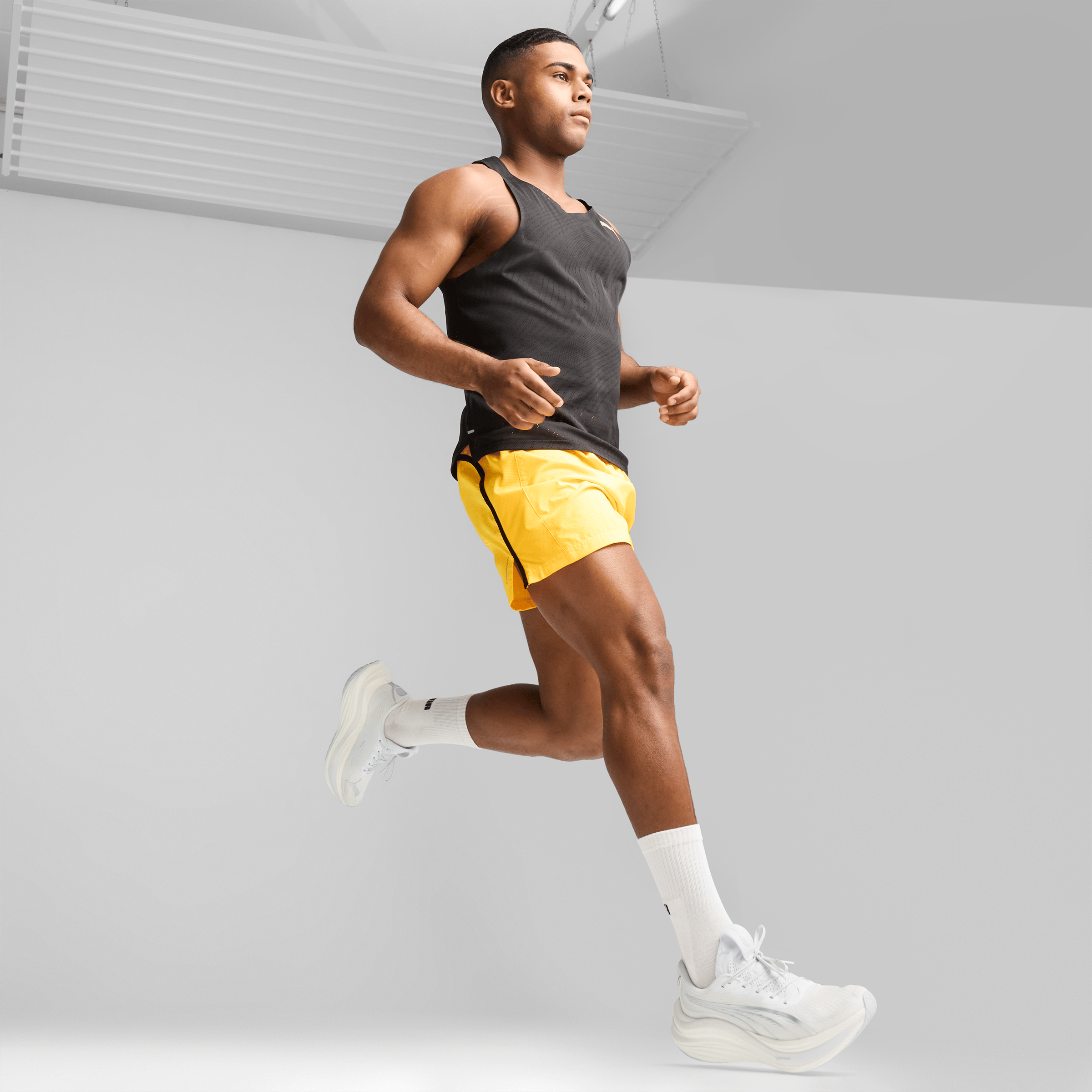 Mens Puma MagMax NITRO Running Shoes