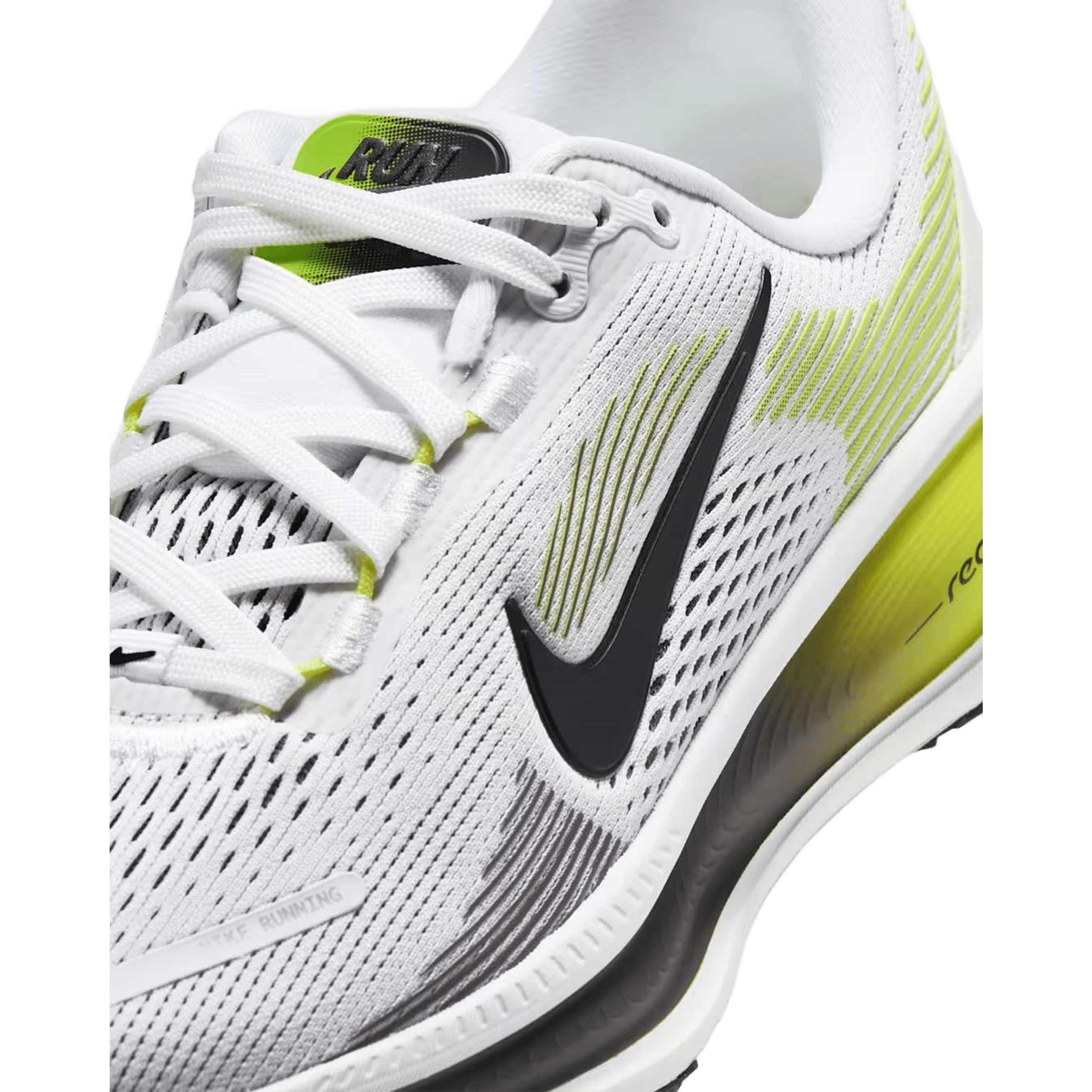 Kids Nike Vomero 18 (GS - Bigger Kids) Running Shoes